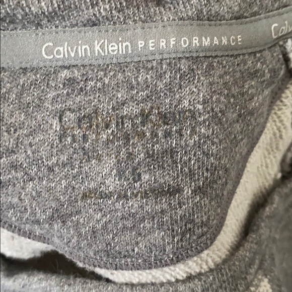 Calvin Klein Sweatshirt - Picture 4 of 4